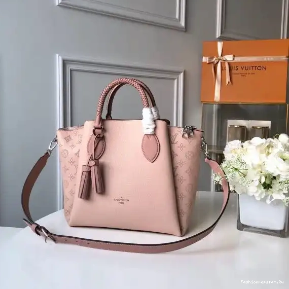 FS CHEAP Haumea Louis Vuitton Bag 0618